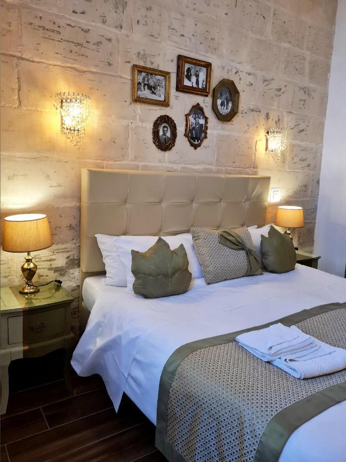 Casa Asti Hotel Валета Екстериор снимка