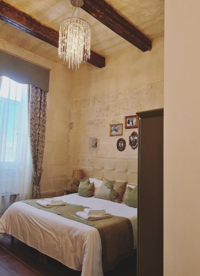 Casa Asti Hotel Валета Екстериор снимка
