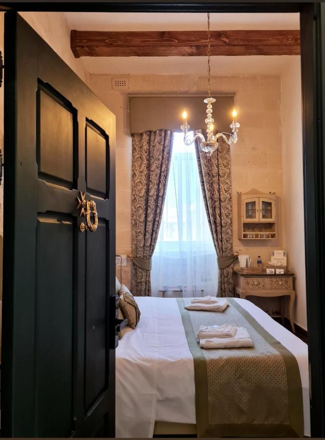 Casa Asti Hotel Валета Екстериор снимка