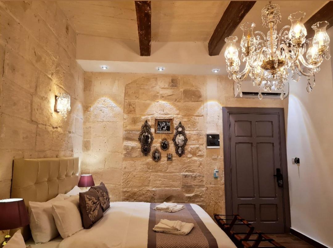Casa Asti Hotel Валета Екстериор снимка