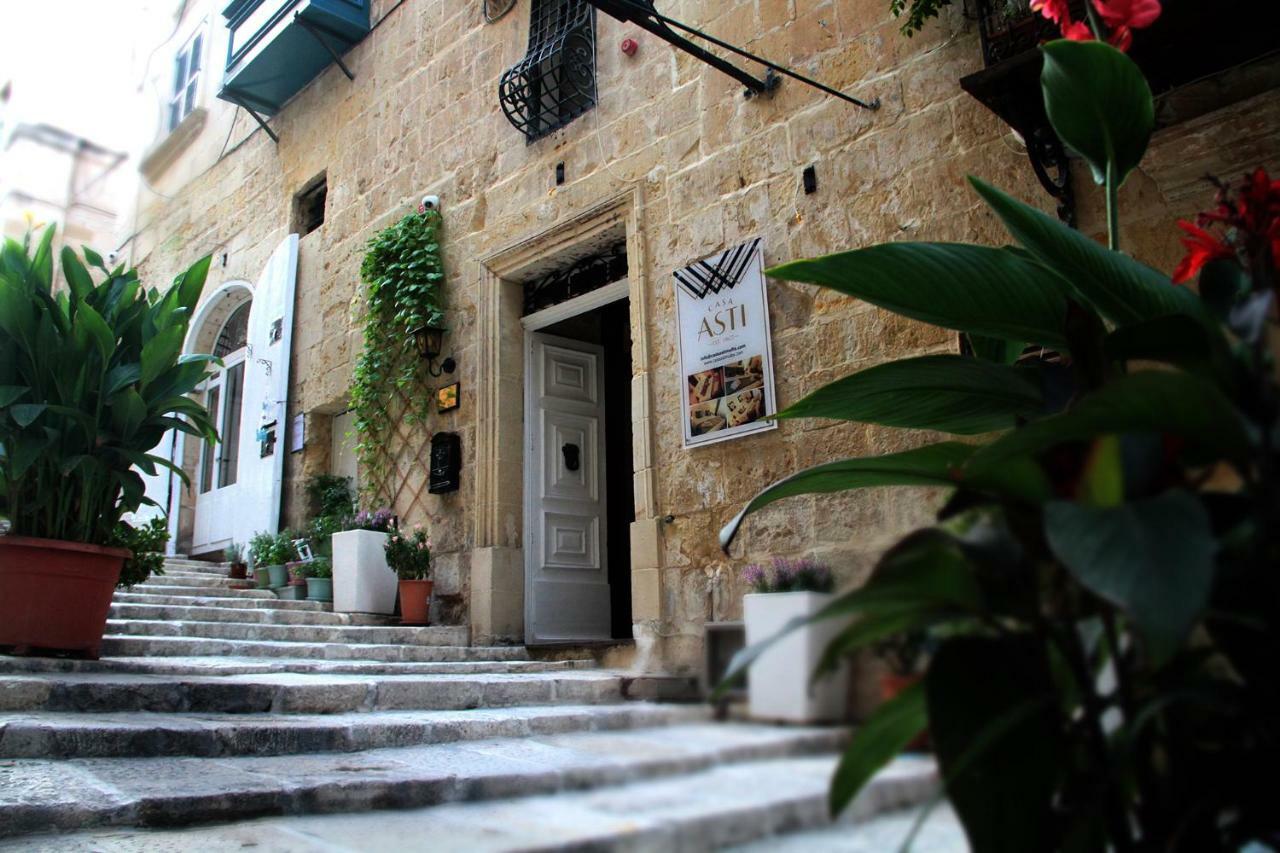 Casa Asti Hotel Валета Екстериор снимка